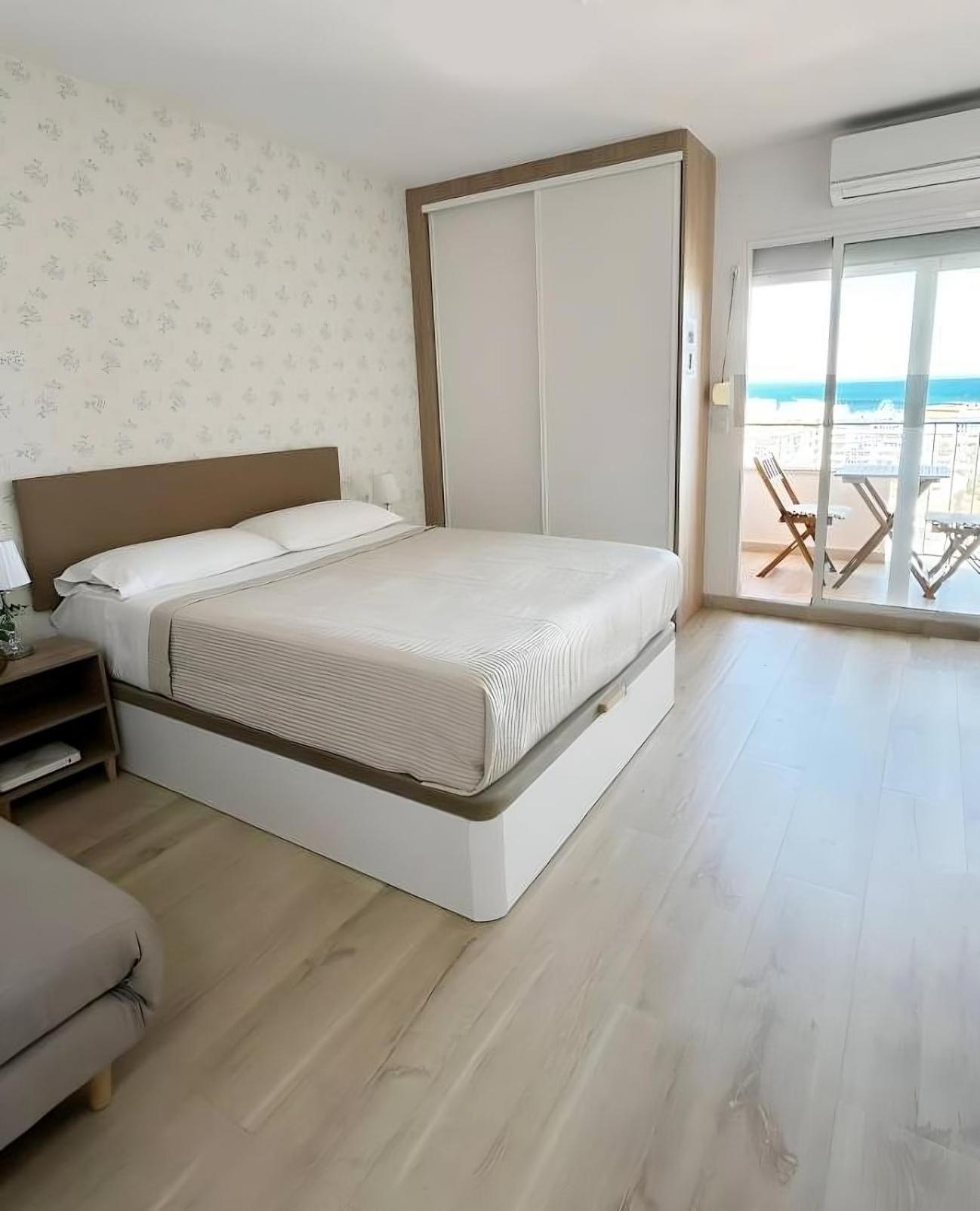 Apartamento With Swimming Pool Open Year